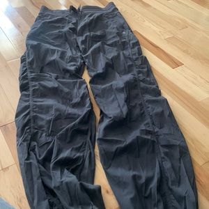 LuLu lemon size 6 grey pant studio jogger